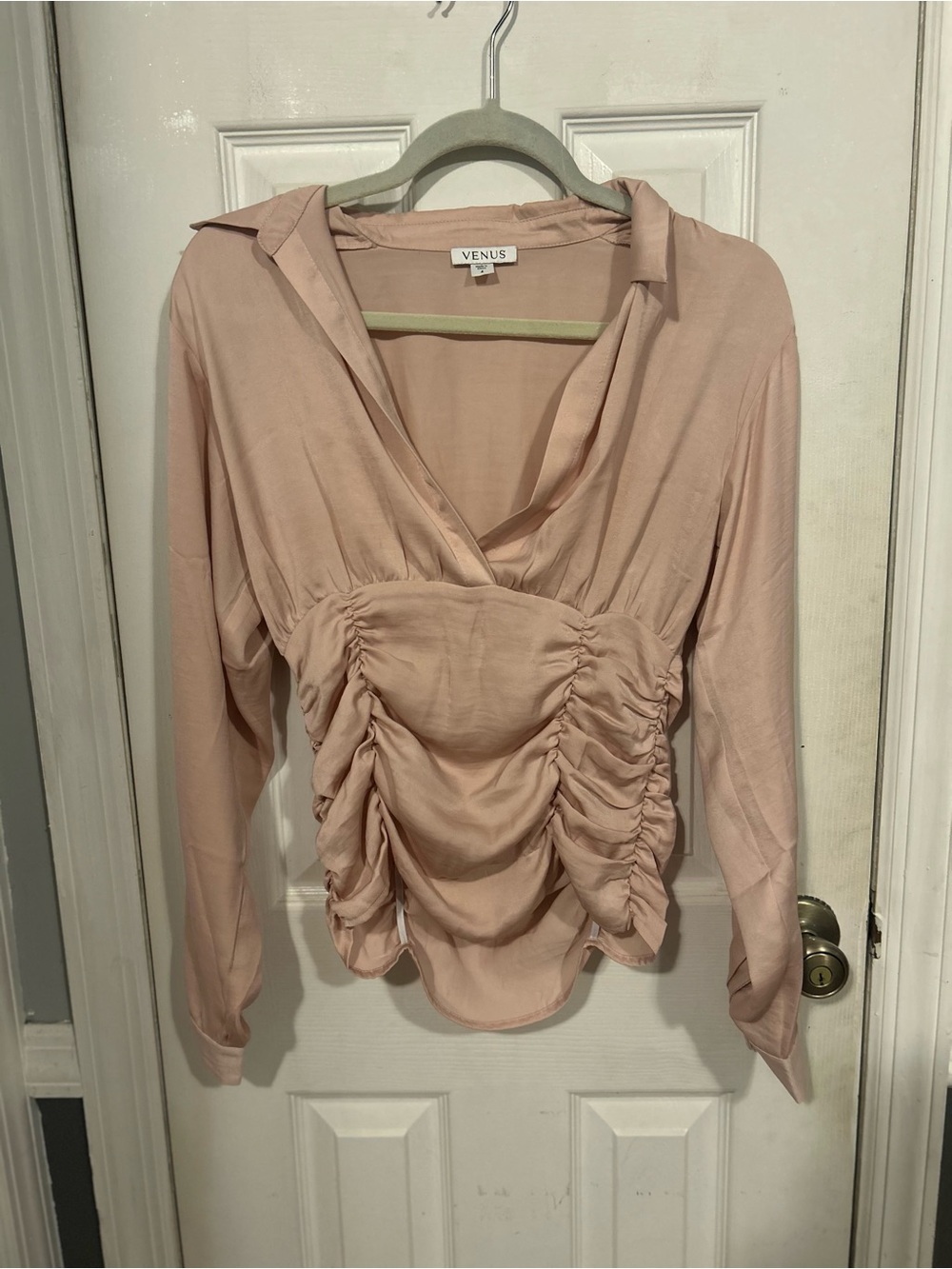 VENUS Light Pink Ruched V-Neck Long Sleeve Blouse
